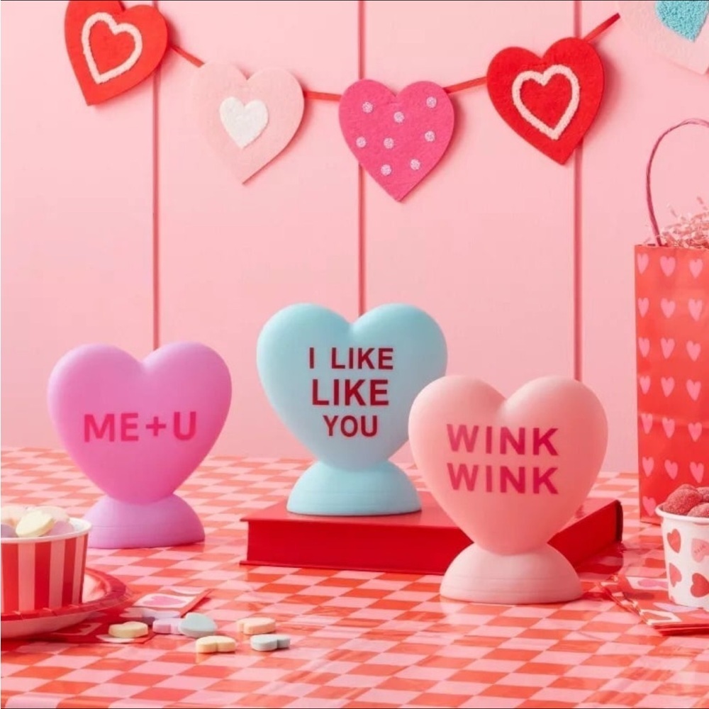 Set 3 | Light Up Valentine's Day Blow Mold Hearts Purple, Pink & Blue - Spritz